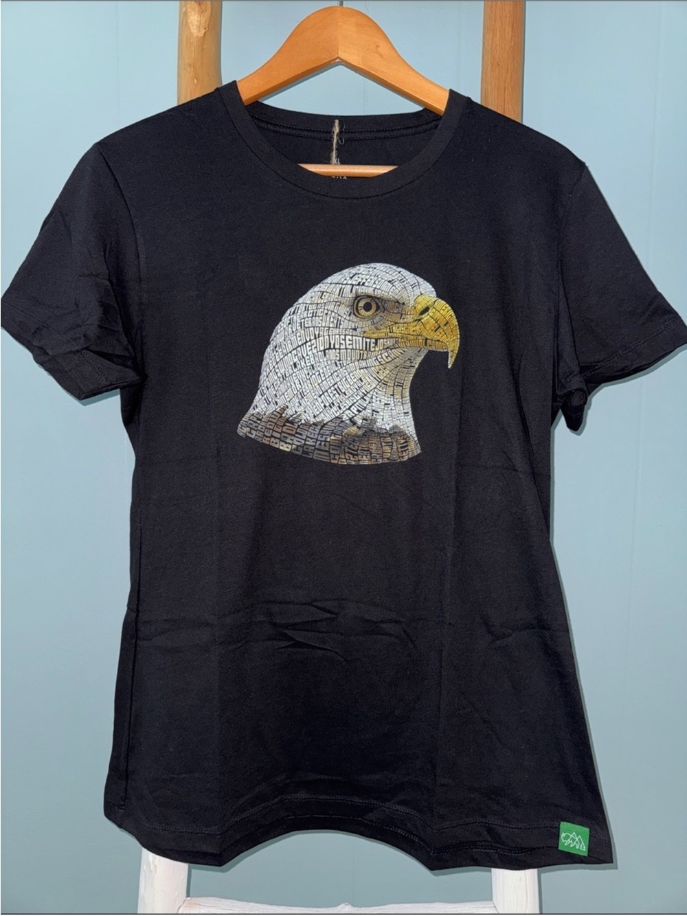 NWT women’s Wild tribute Black Graphic Eagle National Park Tee XL